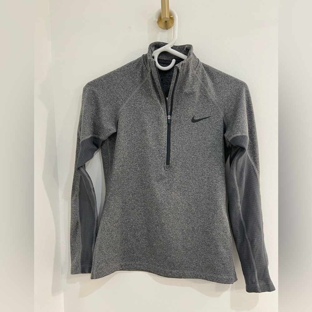 Gray Nike Dryfit athletic jacket